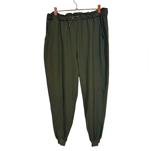 Lululemon Stretch High-Rise Jogger in Dark Olive W5DQDS - Picture 5 of 10